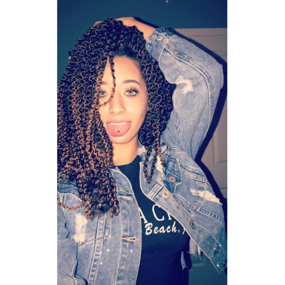 Meet your Posher, Lisa